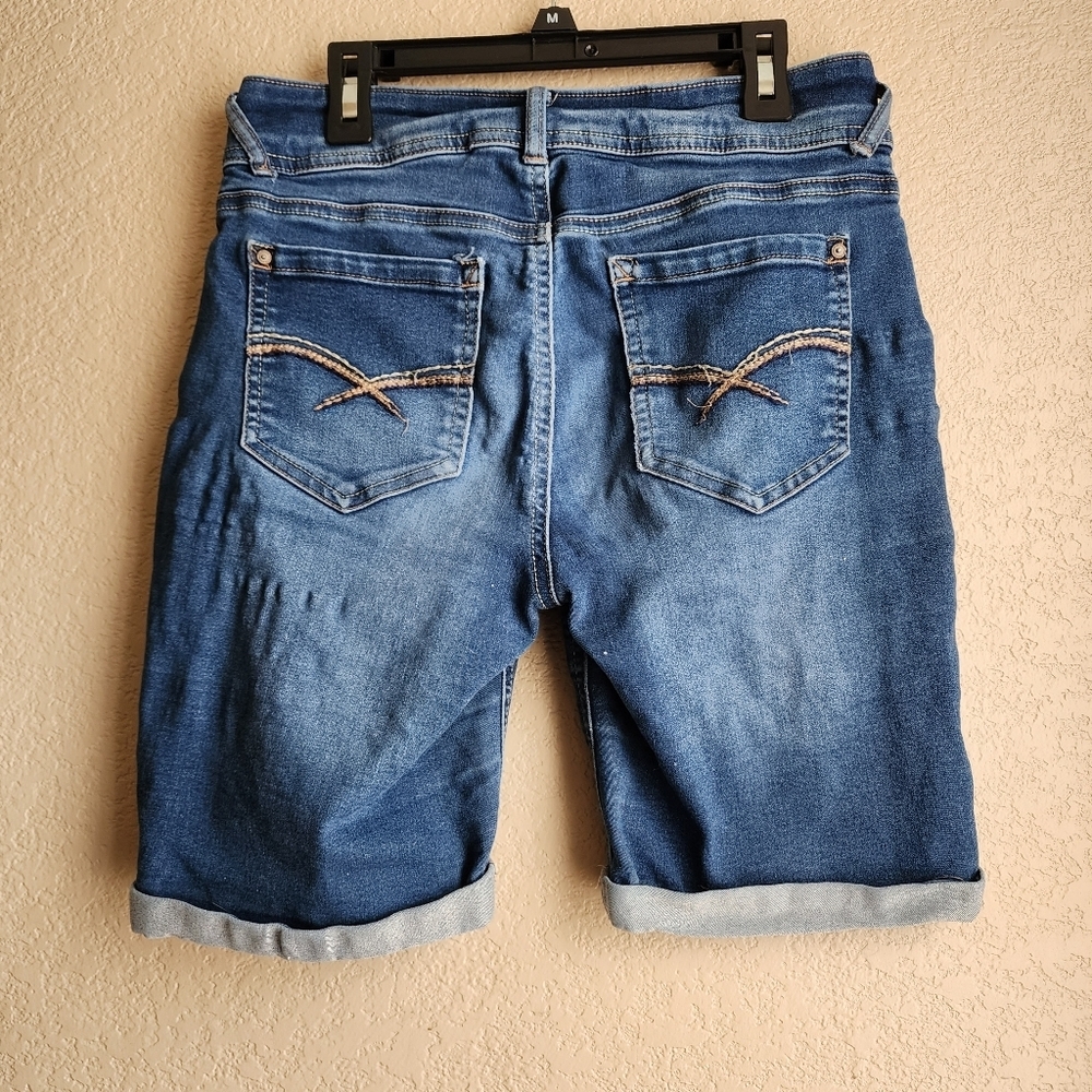 Wallflower Denim Jean shorts Size 9 - Picture 5 of 16